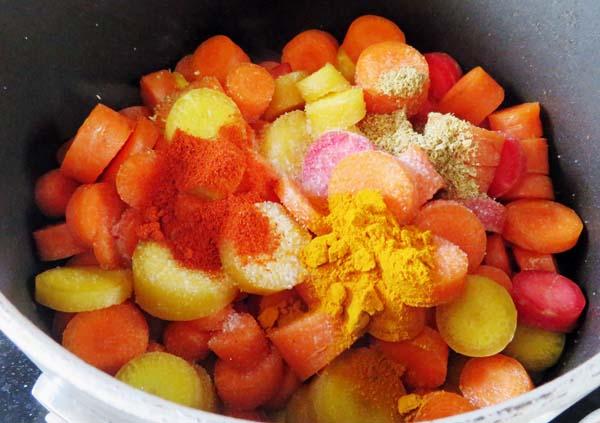 Gajar Matar, Carrots and Peas Bhaji/Sabji