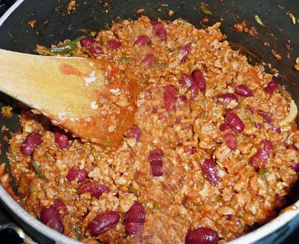 Chilli San Carne-Soya Mince Chilli Filling With Burrito or Taco