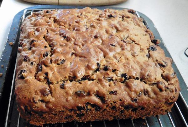 SIMPLE FRUIT CAKE – No Hassle Boiled Fruit Cake For Afternoon Tea –  Caroline's Easy Baking Lessons