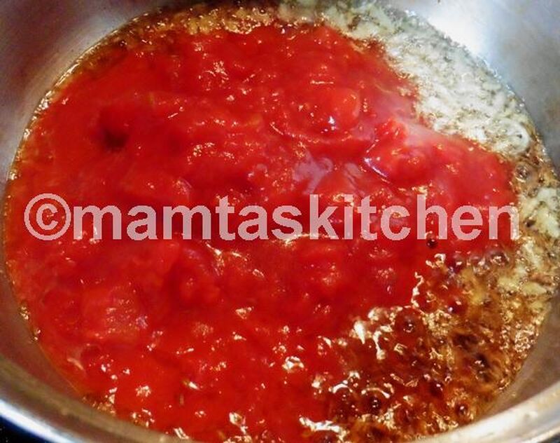 Potato and Peas Curry with Tomatoes - Free From Onions and Garlic - picture
