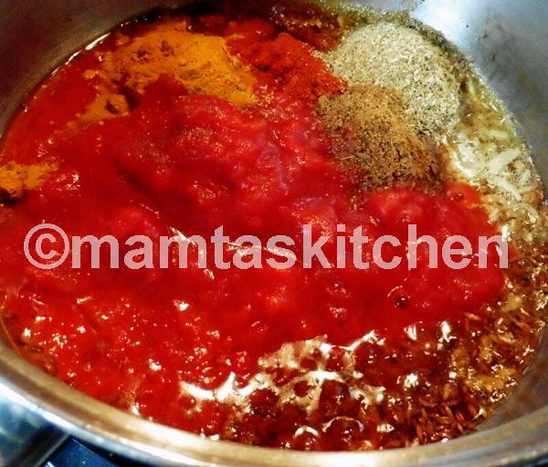 Potato and Peas Curry with Tomatoes - Free From Onions and Garlic - picture