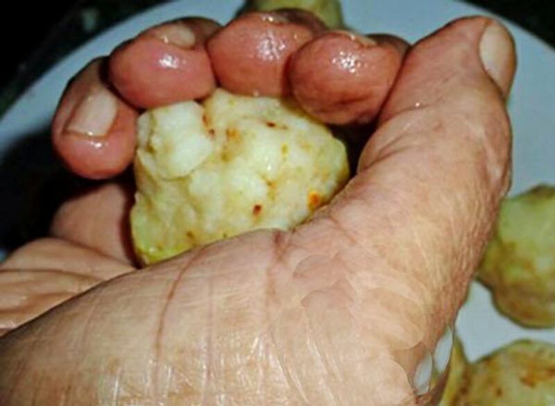 Abha's Deep Fried Potato Patties - Free From Onion and Garlic - picture