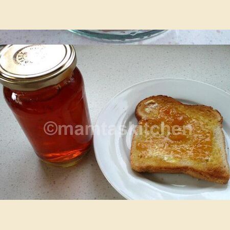 Apple, Sweet Red Pepper and Habanero Chilli Jelly
