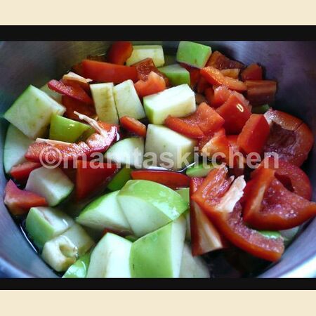 Apple, Sweet Red Pepper and Habanero Chilli Jelly