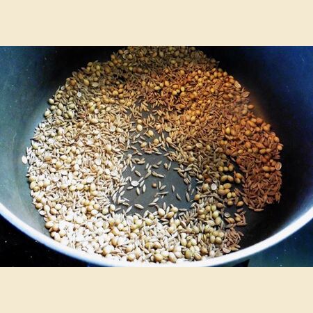 Chaat Masala Mix - A  Hot Spice Mix for Spicy Street Foods