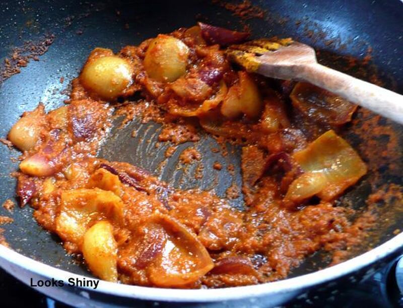 Green (Bell) Pepper and Paneer (Indian Cheese) Dry Curry - picture