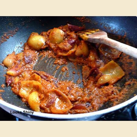 Green (Bell) Pepper and Paneer (Indian Cheese) Dry Curry