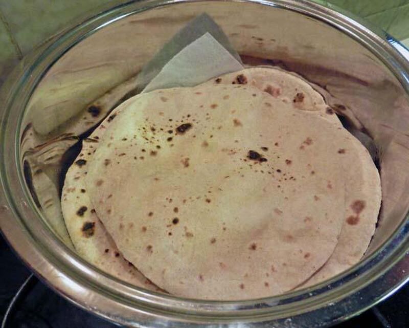 Chapati, Roti or Phulka (Indian Flatbread) - picture