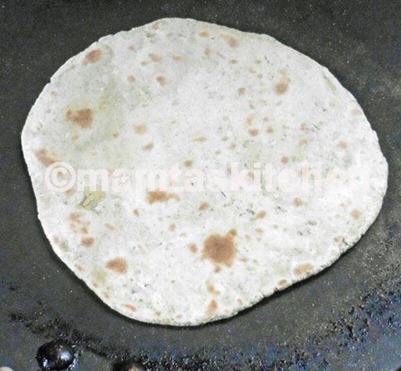 Chapati, Roti or Phulka (Indian Flatbread) using Leftover Cooked Dal - picture