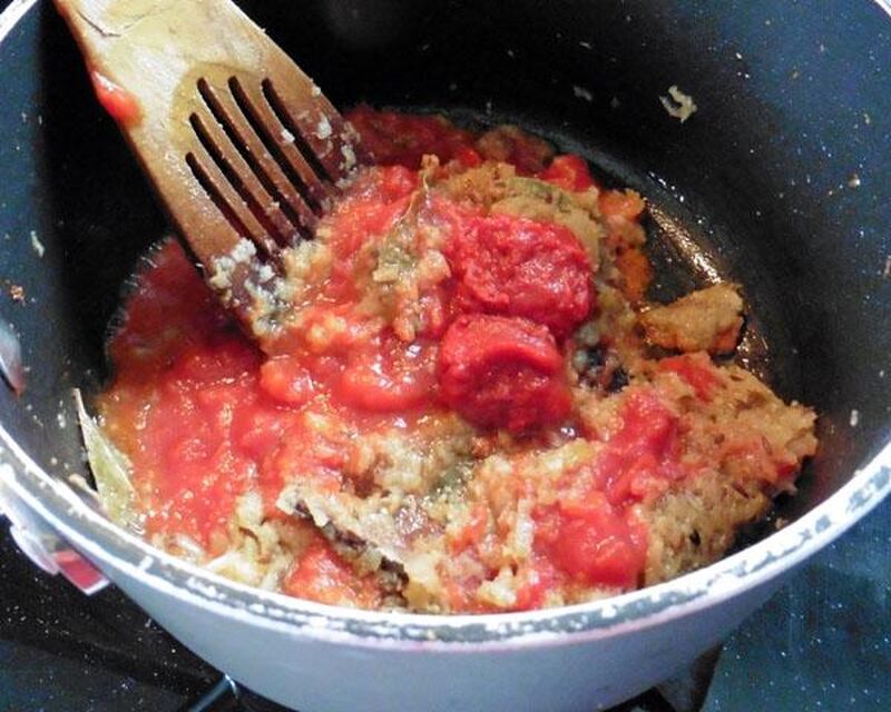 Basic Curry Sauce and Variations - for Meat, Chicken, Fish or Vegetables  - picture