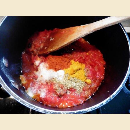 Basic Curry Sauce and Variations - for Meat, Chicken, Fish or Vegetables 