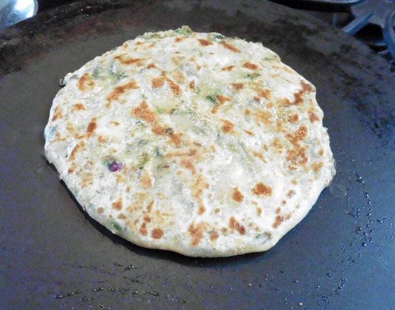 Potato And Lambsquarter Leaves Stuffed Paratha (Bread) - Free From Onion and Garlic - picture