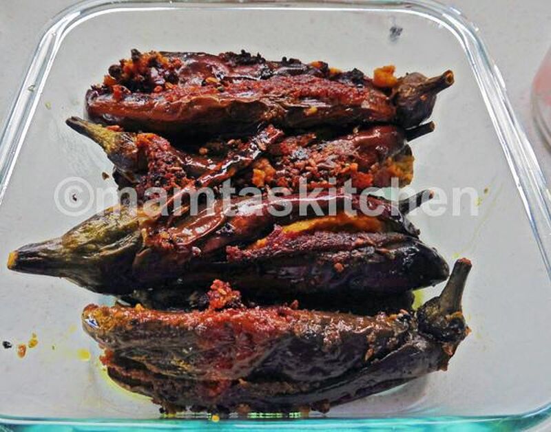 Aubergines Stuffed with Gram Flour and Spices - picture