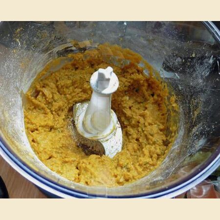 Aubergines Stuffed with Gram Flour and Spices