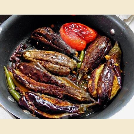 Aubergines Stuffed with Gram Flour and Spices